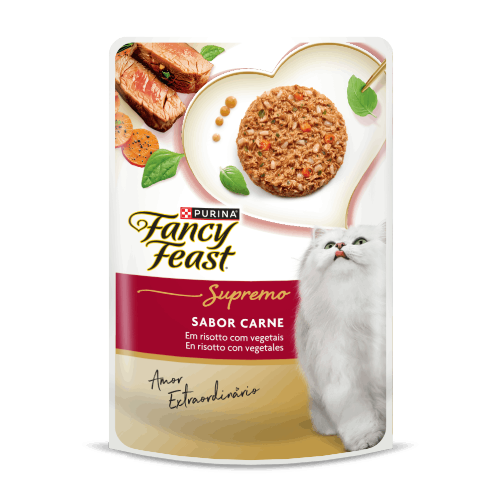 Alimento húmedo para gatos en sobre Fancy Feast carne en risotto con vegetales